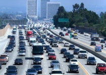 شهرهای ما به اتومبیل کمتر نیاز دارد نه اتومبیل پاک تر