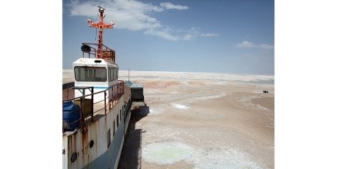 بررسی خسارت ناشی از خشک شدن دریاچه ارومیه