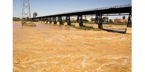کیفیت پایین آب  تامین آب شرب خوزستان  را با مشکل روبه رو کرده است