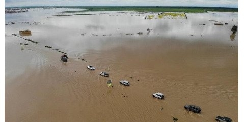 ورود آب‌های ارزشمند همراه با سیلاب به دریا و کاسبان سیل اخیر در ایران