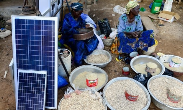 سرمایه گذاری 24 میلیارد دلاری انگلیس در آفریقا با پنلهای خورشیدی