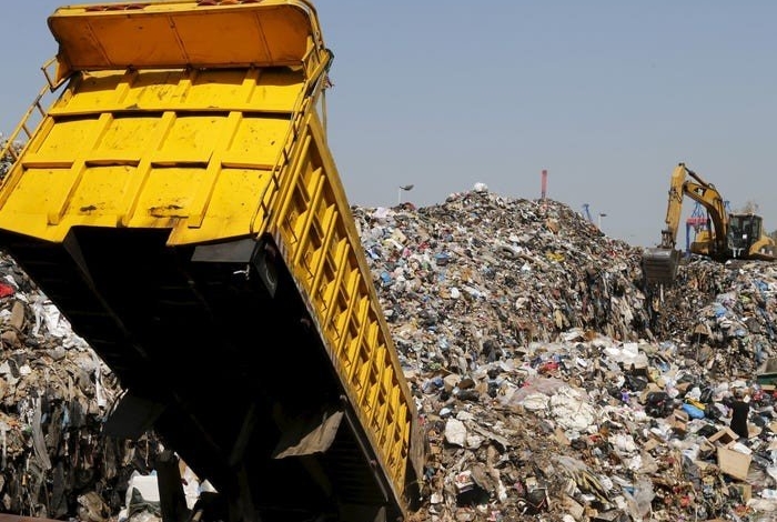 تهرانی ها هر ۲۴ روز به اندازه وزن برج میلاد زباله تولید می کنند