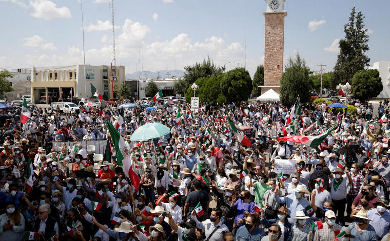 جنگ آب بین مکزیک و آمریکا: معترضین یک سد را اشغال کردند