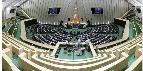 تقاضای بیش از ۲۰ نماینده برای استیضاح وزیر نیرو 