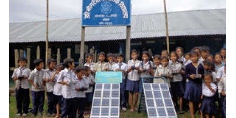 جایگزین خورشیدی برای چراغ نفتی در نپال