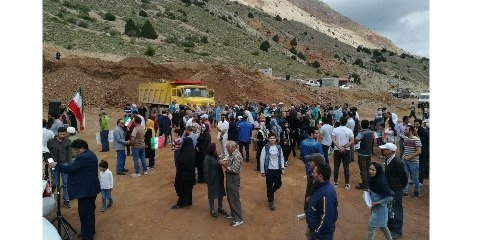 گردهمایی بزرگ مردم شاهرود در اعتراض به ادامه کار معدن بوکسیت تاش