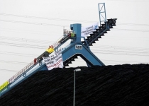 فعالان محیط زیست یک نیروگاه زغال سنگ در آلمان را تصرف کردند