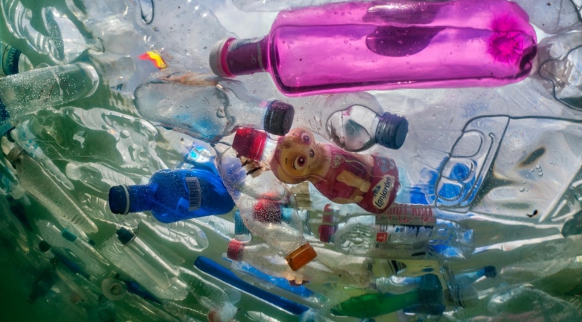 تولید پلاستیک‌های سازگار با محیط زیست با استفاده از آب