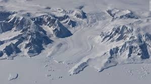 گرم شدن اقیانوس ها در حال از بین بردن گسترده یخ ها در گرینلند و قطب جنوب است