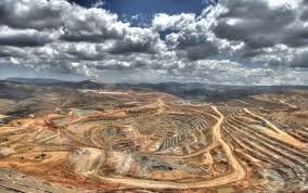 معدن کاوی، فرصتی برای توسعه یا تخریب محیط زیست