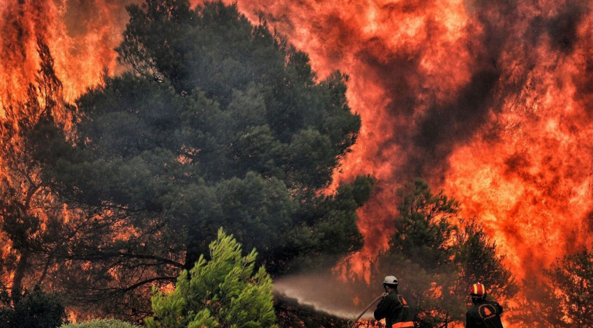 دریغ از یک هواپیمای آتش نشان برای اطفای جنگل‌های زاگرس