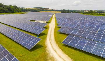سهم 52 درصدی نیروگاه‌های خورشیدی در تولید انرژی تجدیدپذیر