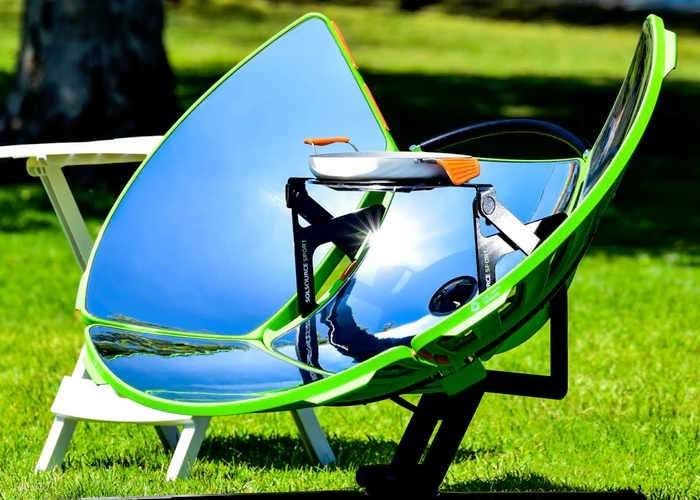 نمونه‌ای از اجاق خورشیدی قابل حمل