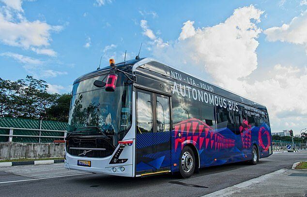 اتوبوس برقی خودران در سنگاپور