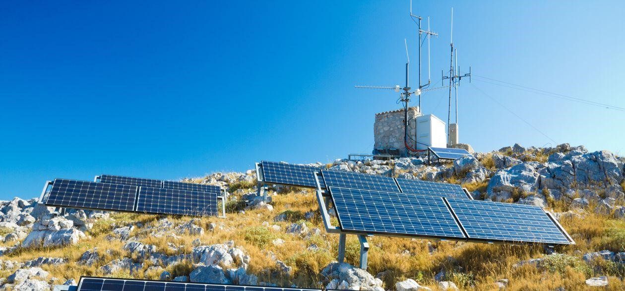 تامین برق مورد نیاز سیستم‌های مخابراتی با سامانه‌های منفصل از شبکه خورشیدی
